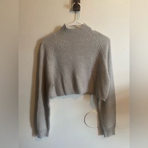 Crop light sweater